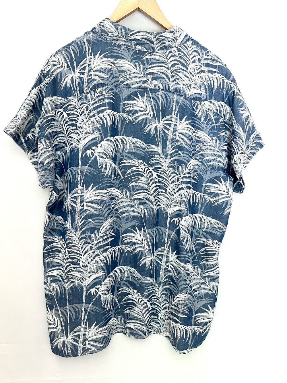 Tommy Bahama Tropical Palm Print Shirt S - Picture 2 of 8
